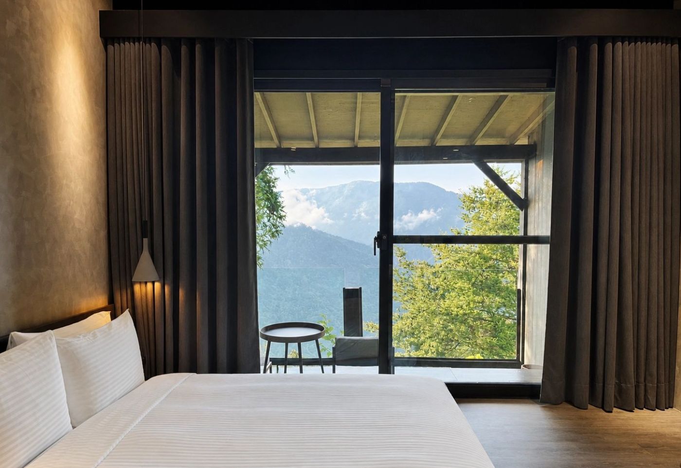 清境住宿推薦 清境住宿推薦:茲心園避暑、看山景與南投慢旅行安排